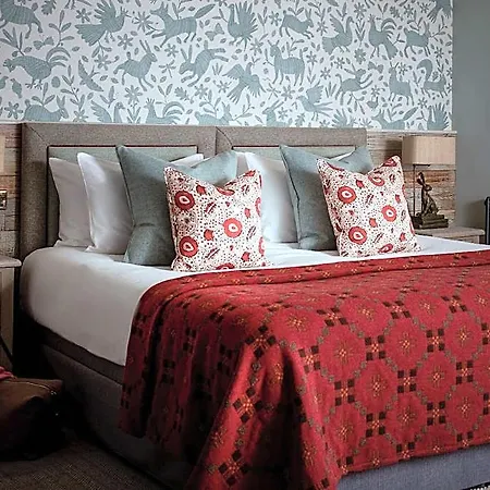 فندق The Golden Lion At Settle 4*