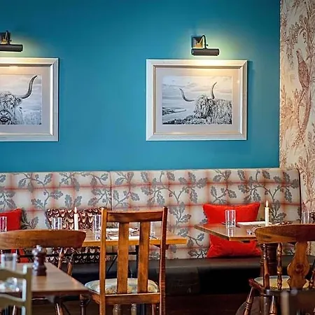 فندق The Golden Lion At Settle 4*