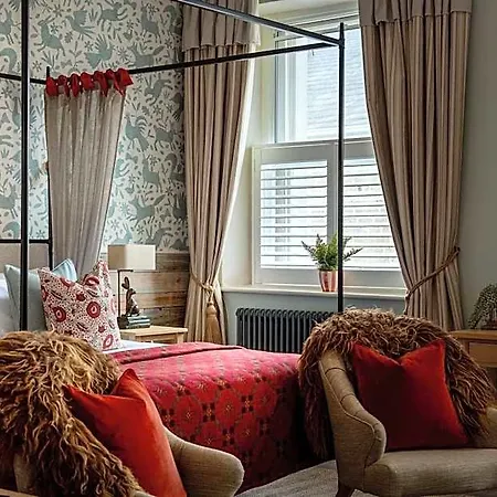 فندق The Golden Lion At Settle