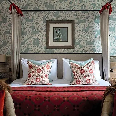 The Golden Lion At Settle 4* سكيبتون